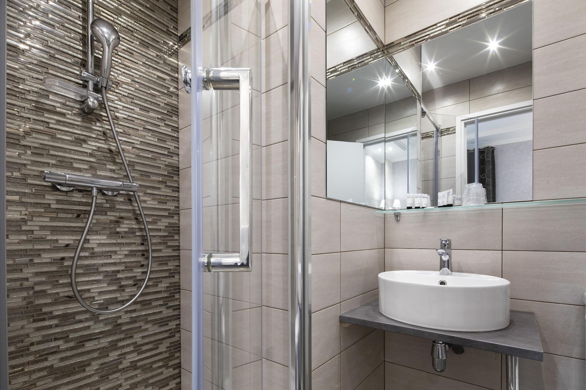 פריז Hotel De Geneve מראה חיצוני תמונה