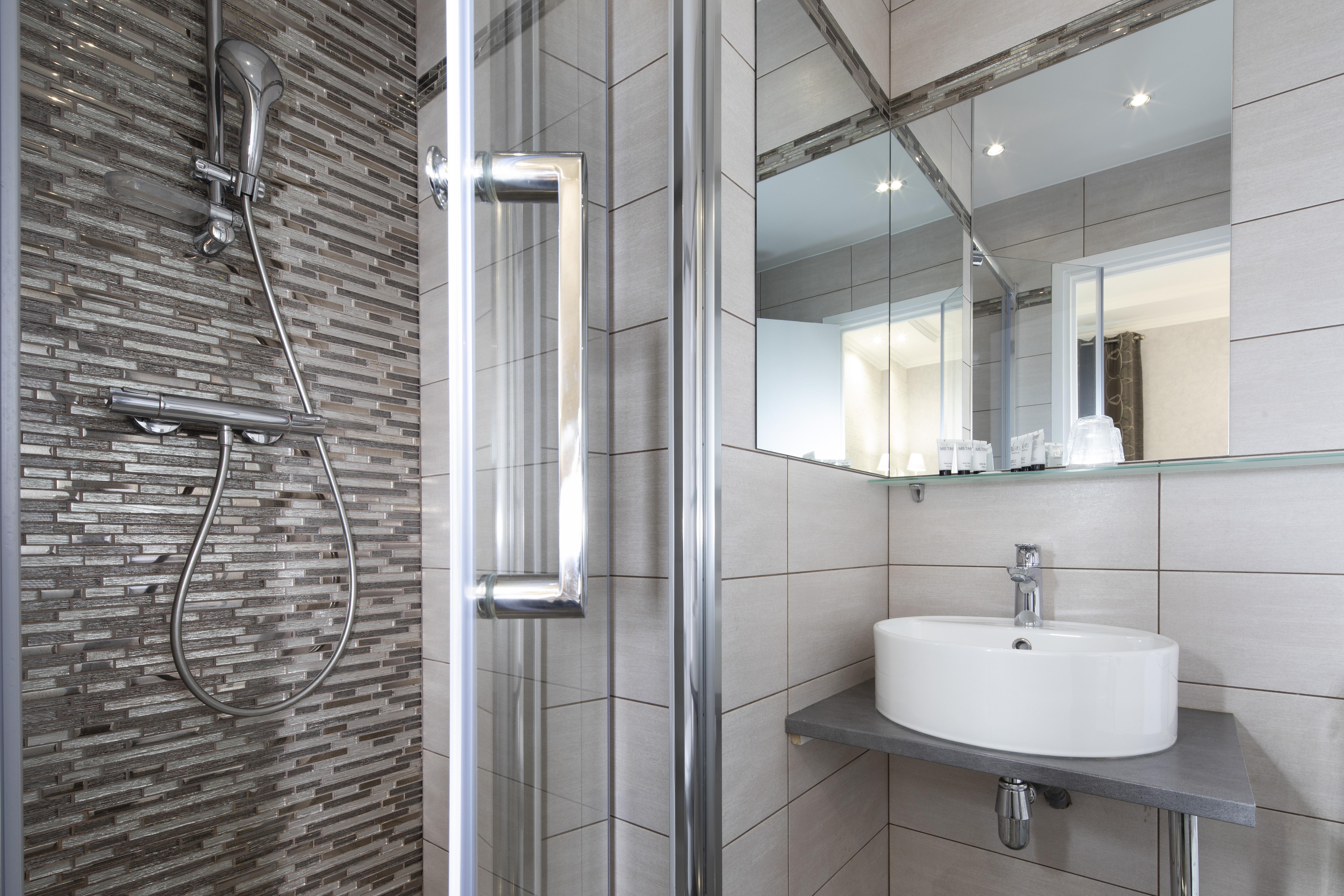 פריז Hotel De Geneve מראה חיצוני תמונה